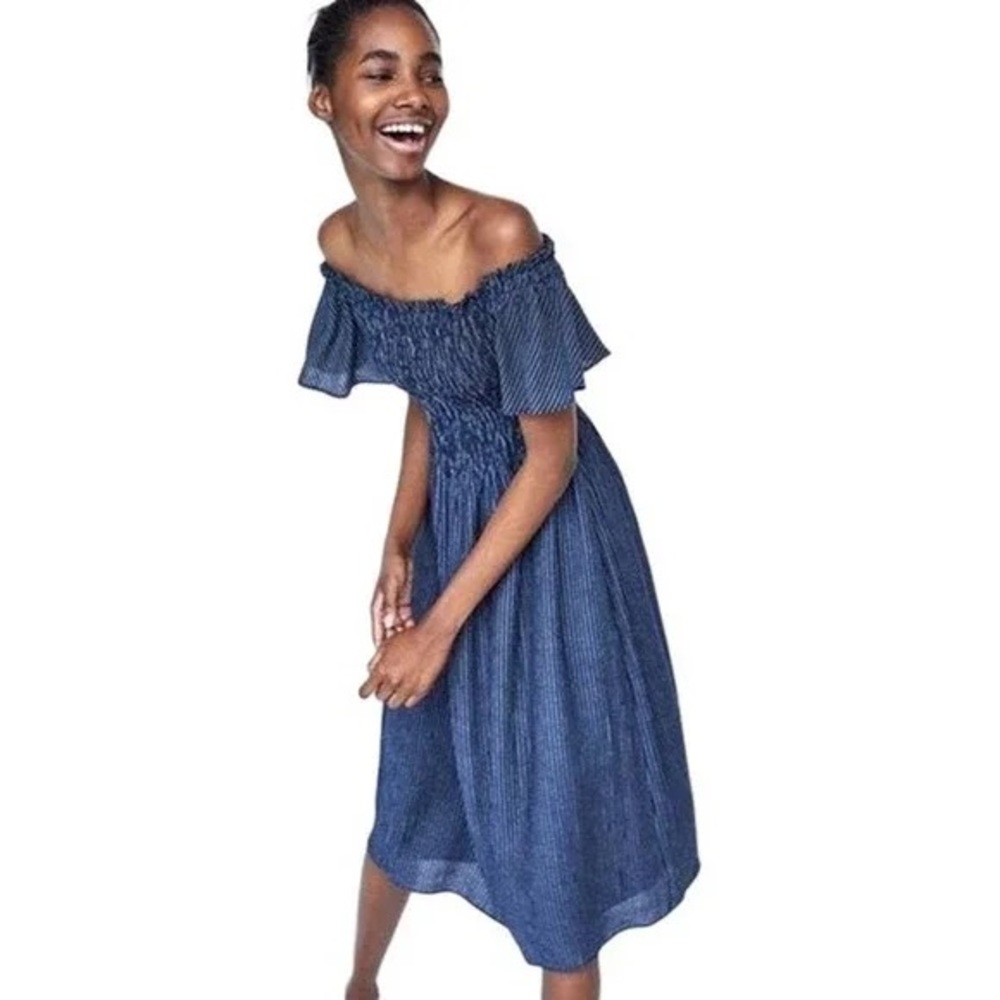 ZARA Smocked Off-the-shoulder Striped Dress Medium Navy Flutter Sleeves